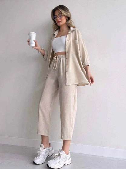Completo da donna in due pezzi con top e pantaloni ideale per autunno